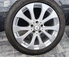 18 originál Mercedes E-Class W213 ❄️Goodyear 245/45 R18 TMPS - 4