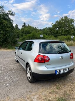 Volkswagen Golf V 1.6 (75kW) - 4