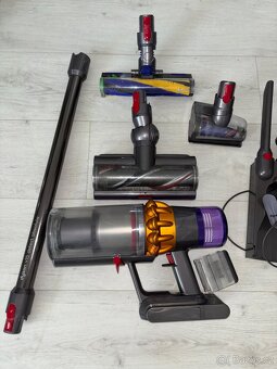 Dyson V15 Detect Absolute - 4