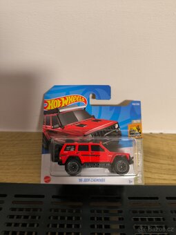 Hot Wheels modely autíček - 4