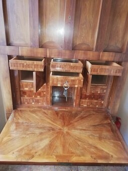 Prodej sekretáře - 4