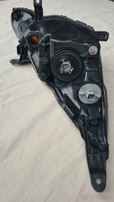 Levé přední světlo Toyoty aygo - 4