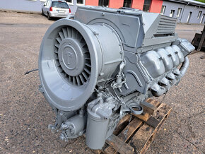 Tatra 815 Euro 2 - motor - 4