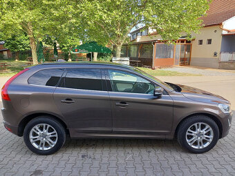 Volvo XC60, 2.4D5 120k 4x4+klima+Manual - 4