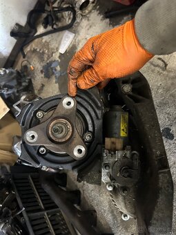Xdrive + rozvodovka BMW E61 E60 530xd - 4