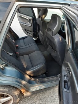 Volvo V40 1.8 - 4