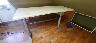 elektricky polohovatelný stul - 4
