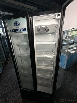 Chladící dvoudvéřová lednice Vibocold - 4