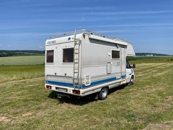 FORD TRANSIT OBYTNÝ 2.5TD - 4