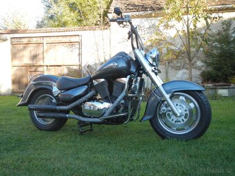 Suzuki VL 1500 Intruder - 4