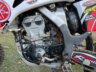 Yamaha YZ 250F 2008 - 4
