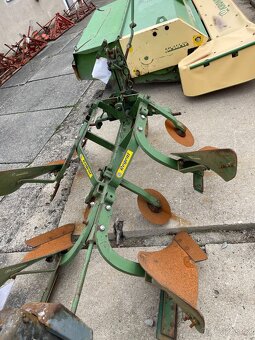 Pluh dvojradličný - obracák - mechanický Regent - 4