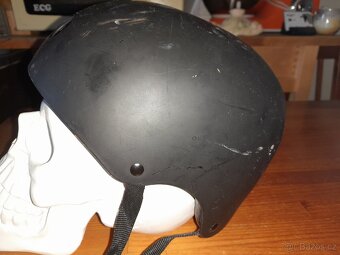 Přilba vel. M - 4