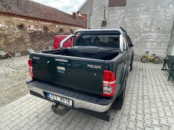 Toyota Hilux - 4