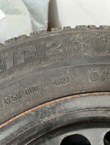 Zimní sada 215/60 R16 Semperit - 4
