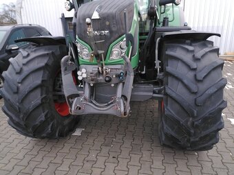 Fendt 722 SCR s čelním nakladačem STOLL FZ 46-26.1 s 3700 h - 4