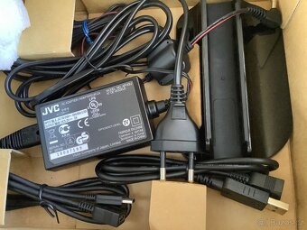 Externí vypalovačka JVC - 4