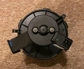 ventilator topeni peugeot 307 denso 66kw 2.0 hdi - 4