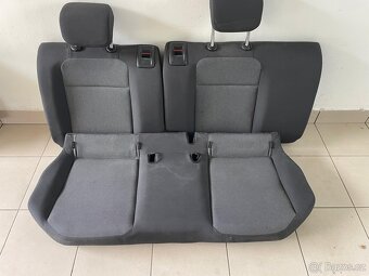 Volkswagen UP sedačky - 4