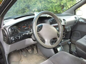 Chrysler Grand Voyager - 4