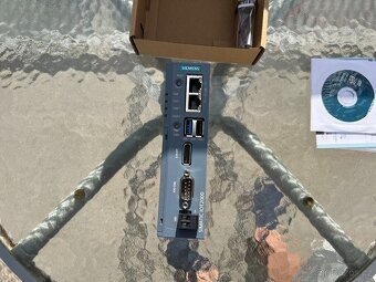 SIMATIC IOT2050, 2x Gbit Ethernet RJ45; Display port; 2x USB - 4