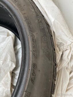 Zimní pneu 225/45/17 94V - 4