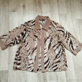 Top s krajkovým bolerkem - 4