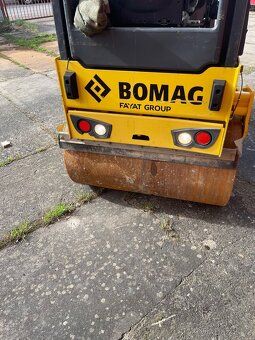 Vibrační válec Bomag bw 120 ad-5 3T - 4