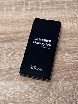 Samsung A41 4/64GB cist popis - 4