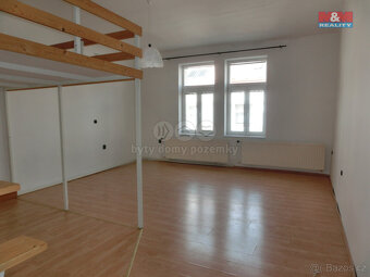 Pronájem bytu 2+1, 71 m², Pardubice - 4