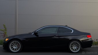 BMW E92 Coupé 330d • 170 kW + chip Automat Slušná výbava - 4