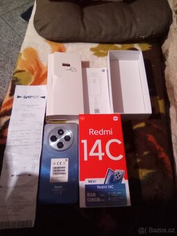 Prodám Xiaomi Redmi 14C(8GB Rám)(128GB) - 4