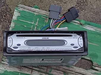 PRODÁM AUTORADIO SONY MODEL NO. CDX - S2220 - 4