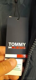 Pánská péřová zimní bunda Tommy Jeans - 4