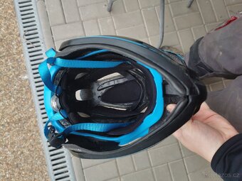 Detska integralni helma na kolo 2x - 4