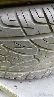 Prodám pneu 255/60R15 Kumho Ecsta STX - 4