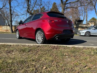 Alfa Romeo Giulietta 2.0 JTDM 125kw - 4