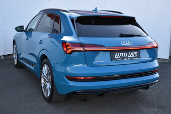 Audi e-tron 55 300KW S-Line Panorama - 4