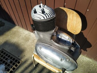 Motor pérák po GO - 4