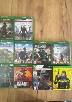 Prodám Xbox Series X - 4