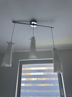 Lustr - 4