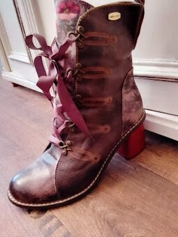 LUXUSNÍ POLOKOZAČKY ZNAČKA LAURA VITA výhodná cena - 4