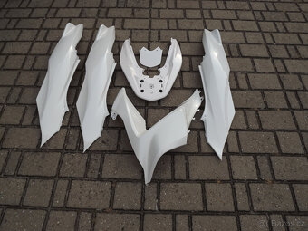 Honda PCX 125 rok 2016 - nové lakované plasty. - 4