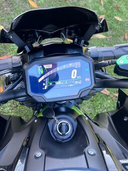 Kawasaki z900 - 4