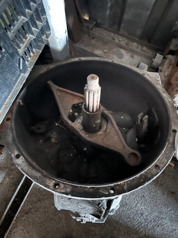 MOTOR+PŘEVOD - PACCAR - 4