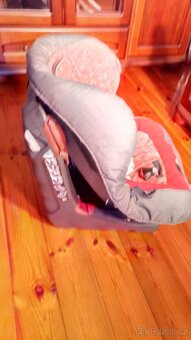 Detska sedacka do auta 9 - 18 Kg - 4