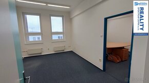 Pronájem kanceláří, od 20 m2 do 32 m2 - České Budějovice 3 - 4