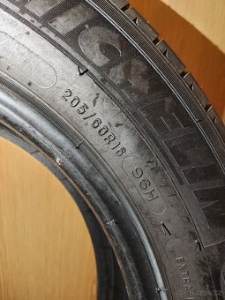 Michelin 205/60 R16 - 4