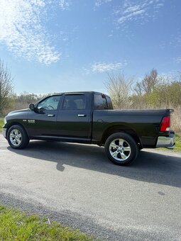 Dodge RAM 1500 5.7 HEMI--2017--4x4--tažné 3.5t--130.000km - 4
