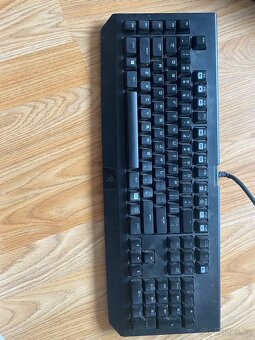 Razer Black Widow Chroma - 4